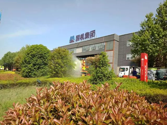 新一代“東方紅”綠化噴灑車，全身都是“洛陽造”